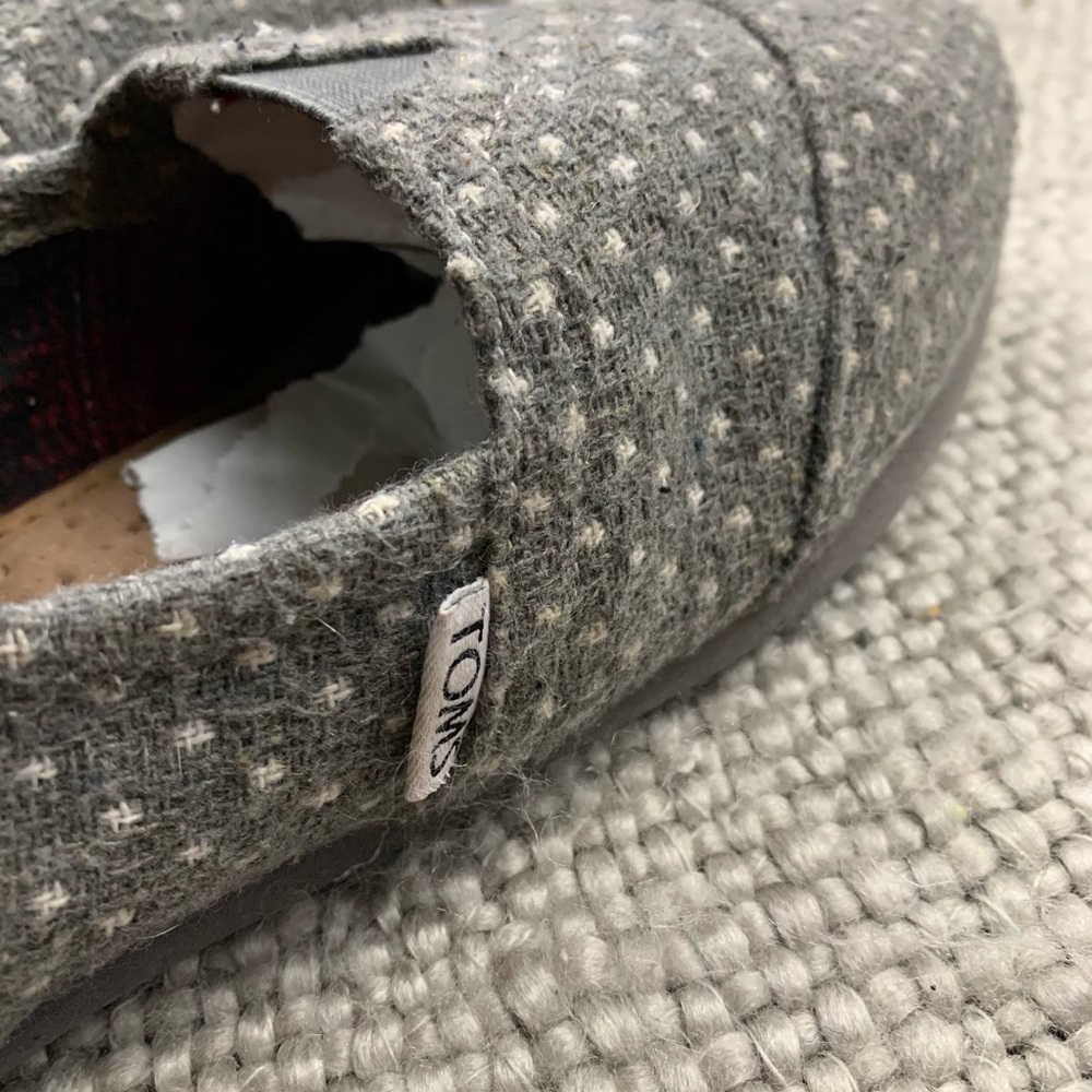 Toms - Picture 7 of 8